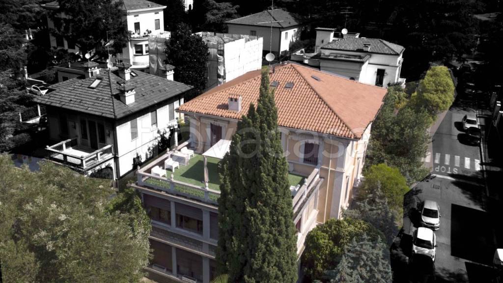 Villa in vendita a Brescia via prati