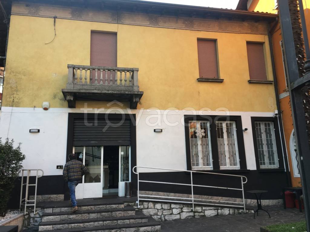 Bar in affitto a Gardone Val Trompia piazza garibaldi ,26
