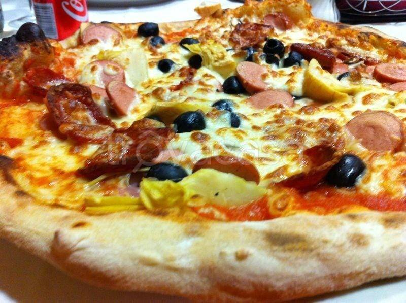 Pizza al taglio/Fast Food/Kebab in vendita a Torino via Domodossola, 58