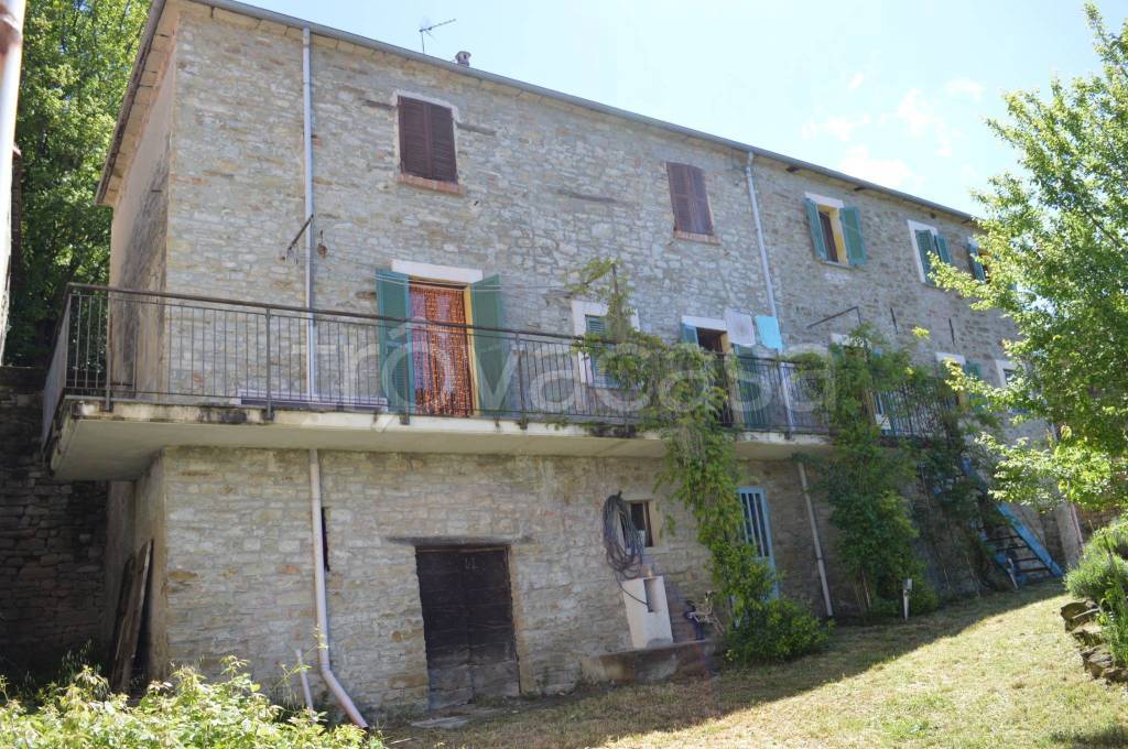 Casa Indipendente in vendita a Ponti cravarezza, 35