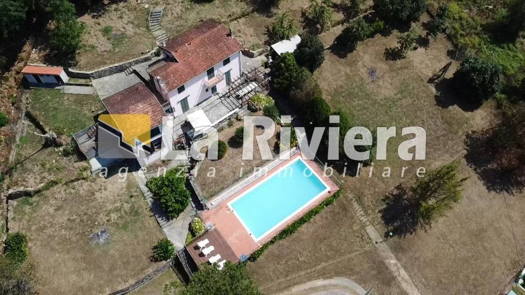 Villa Bifamiliare in vendita a Rapallo via del Casarino