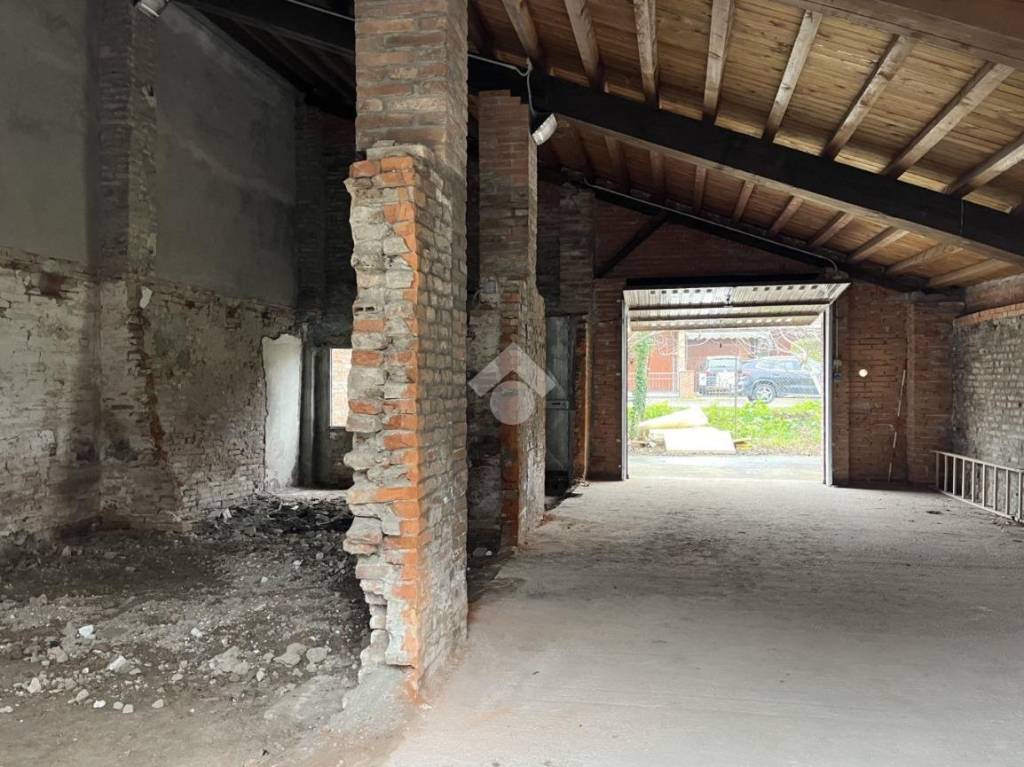 Casa Indipendente in vendita a Ferrara via Pioppa, 266