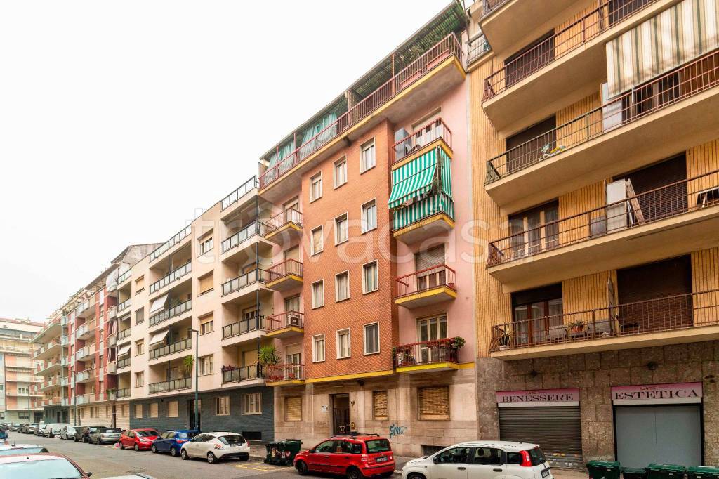 Appartamento in vendita a Torino via Valentino Carrera, 82