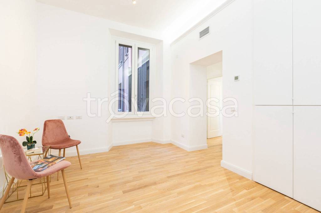 Appartamento in vendita a Milano viale Umbria, 21