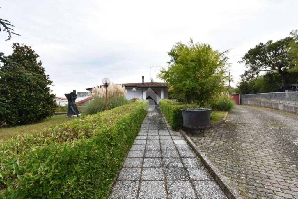 Villa in vendita a Montescudo-Monte Colombo via Casiccio, 594