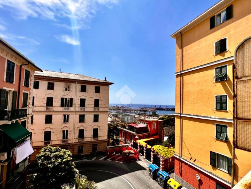 Appartamento in vendita a Genova passo del osservatorio, 1