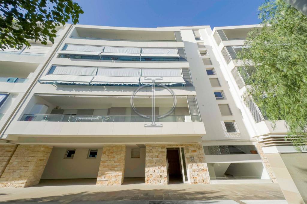 Appartamento in vendita a Bari via Mimmo Conenna