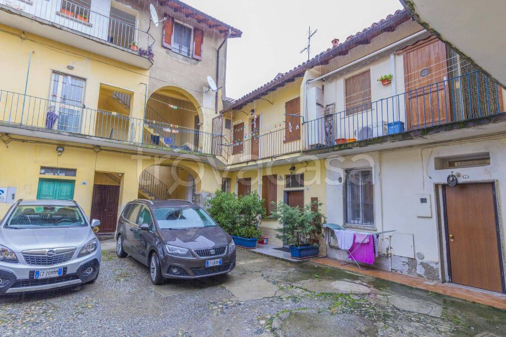 Appartamento in vendita a Robbiate via Don Sebastiano Colleoni 32
