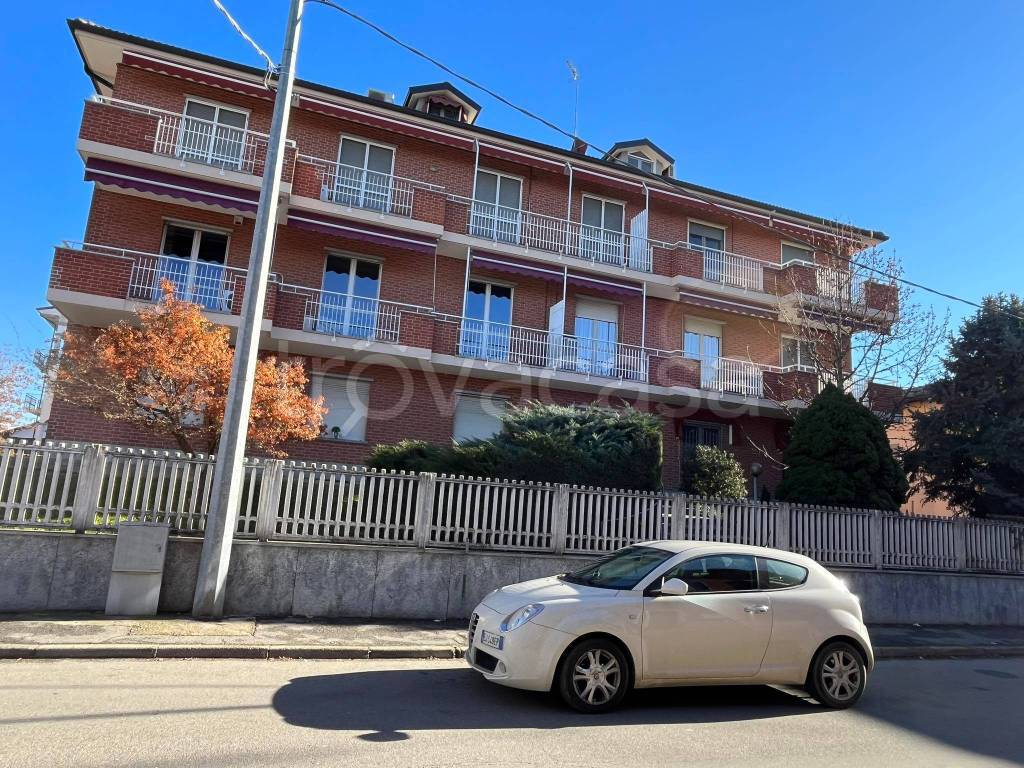 Appartamento in vendita a Poirino via Pralormo, 1