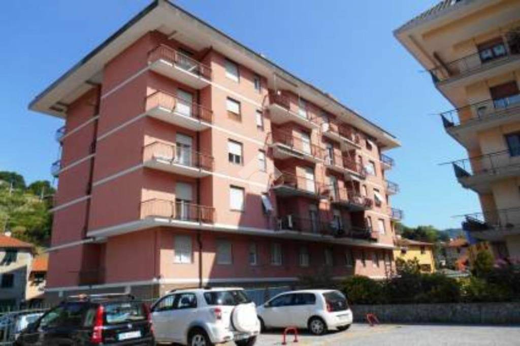 Appartamento in vendita a Serra Riccò via Privata Giuseppe Carbone, 4