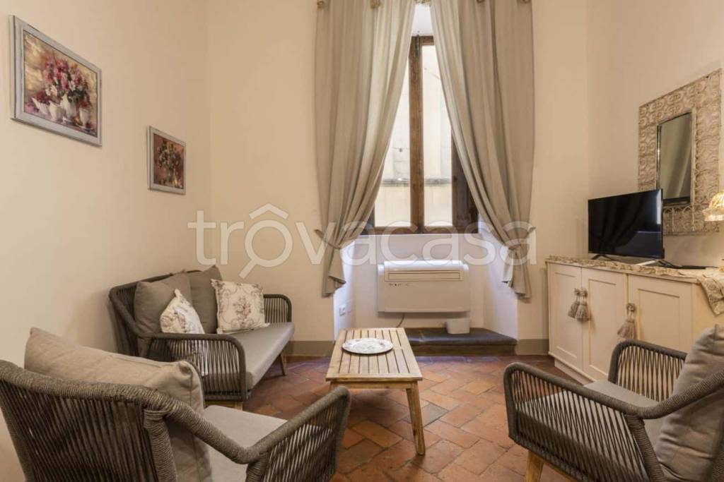 Appartamento in affitto a Firenze via Toscanella,8