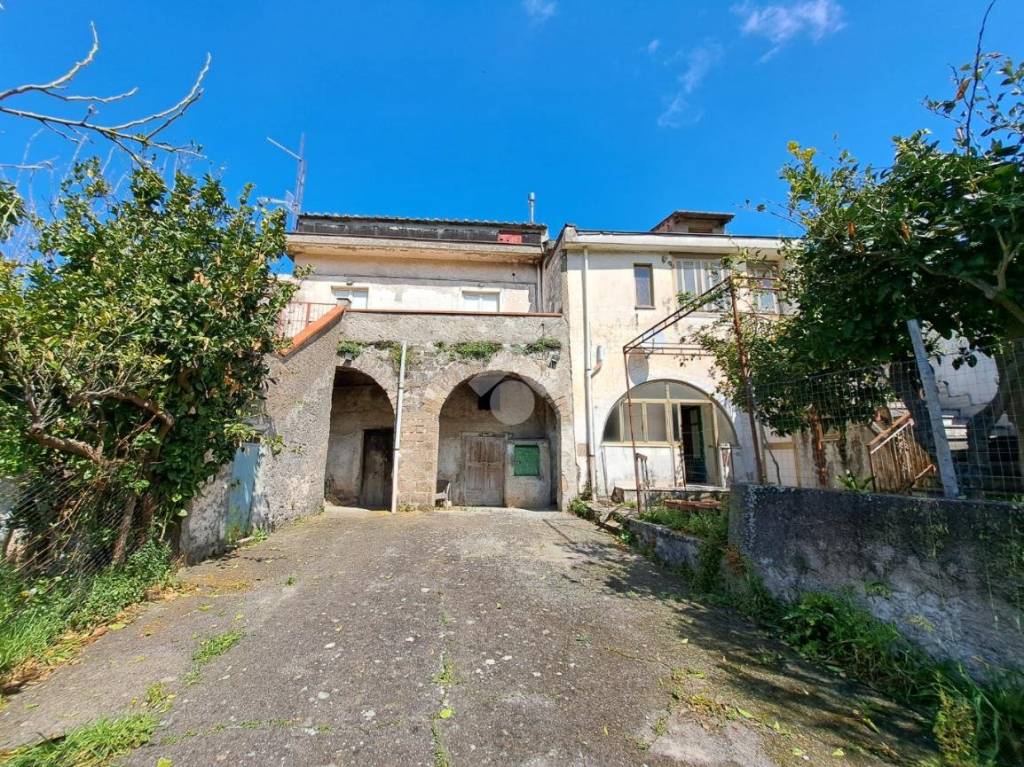 Casa Indipendente in vendita a Baronissi via Ciro Menotti, 50