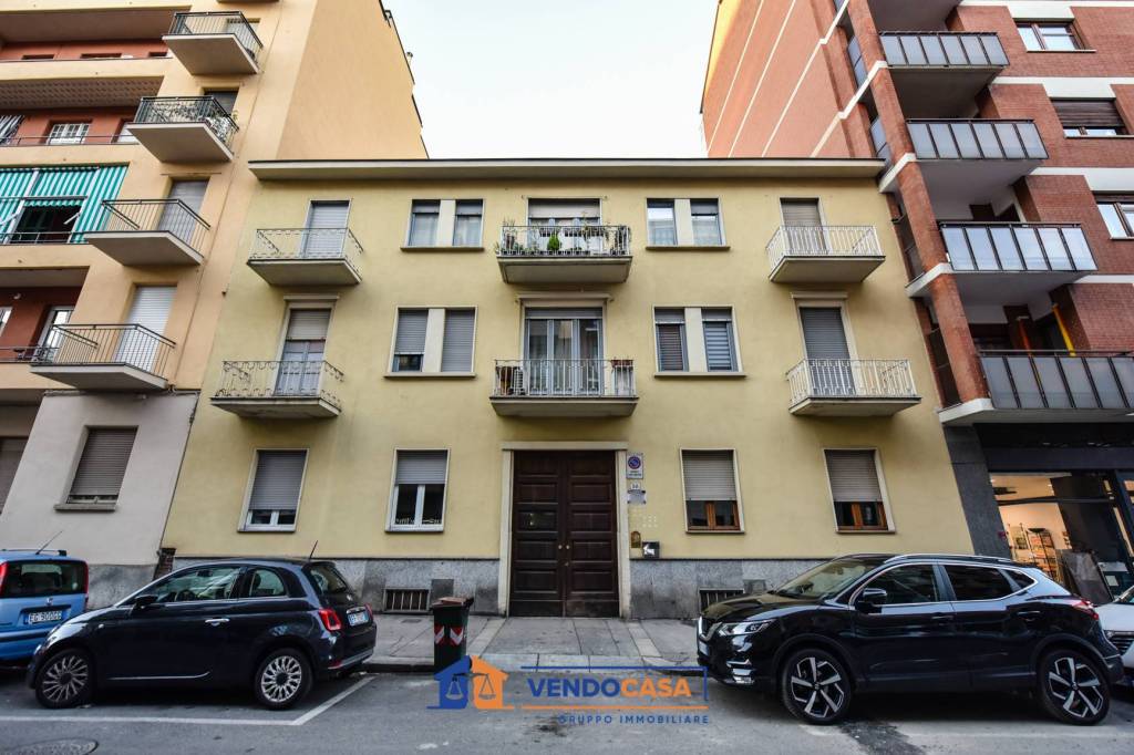 Appartamento in vendita a Torino via Buenos Aires, 58