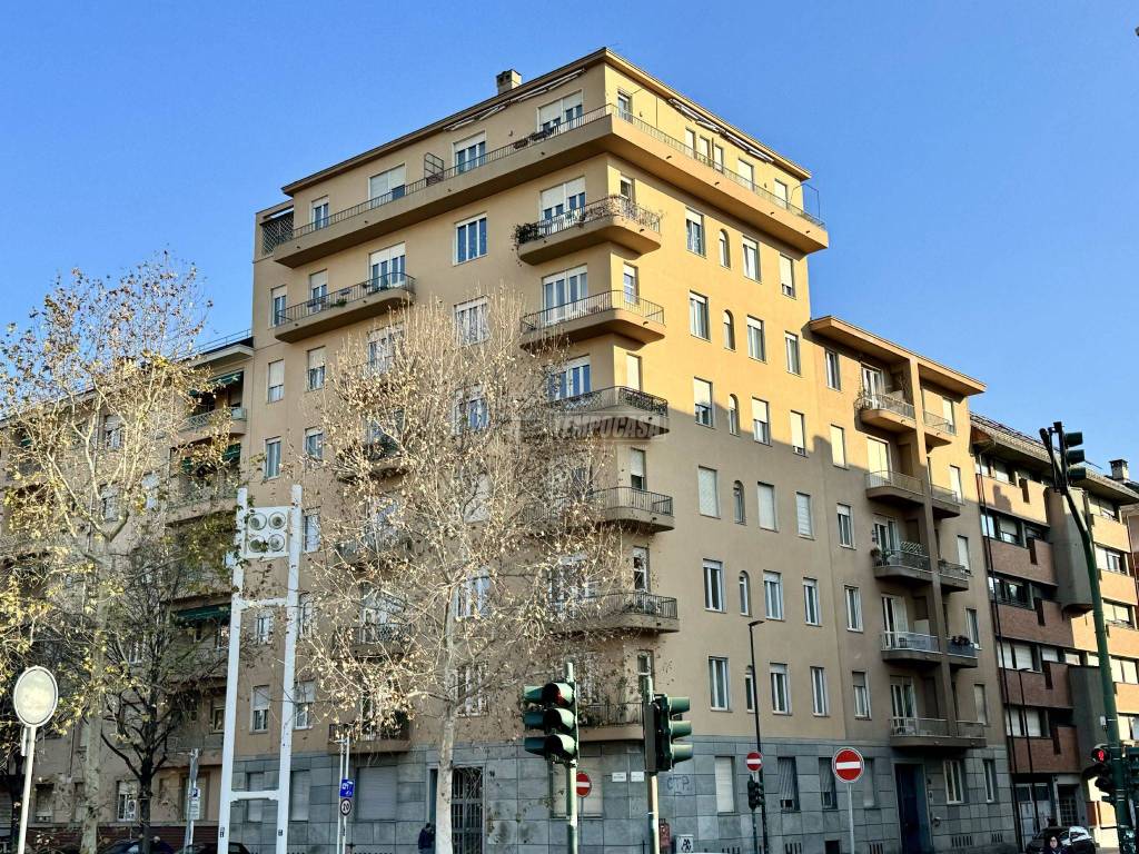 Appartamento in vendita a Torino corso Mediterraneo 94