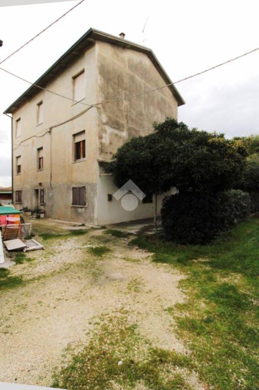 Casa Indipendente in vendita a Civitanova Marche via Marinai d'Italia, 18