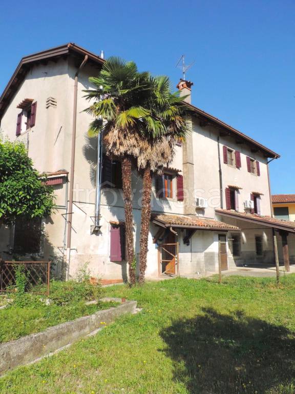 Casa Indipendente in vendita a Cormons via Brazzano, 7
