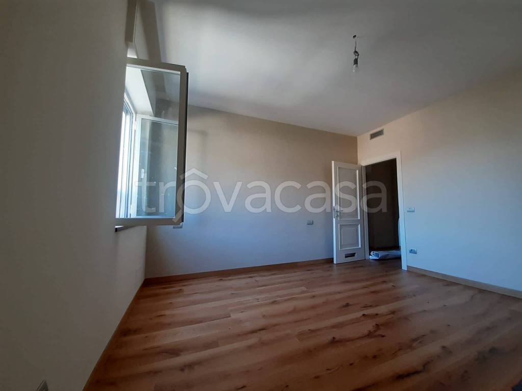 Appartamento in in vendita da privato ad Alzano Lombardo via Roma, 25