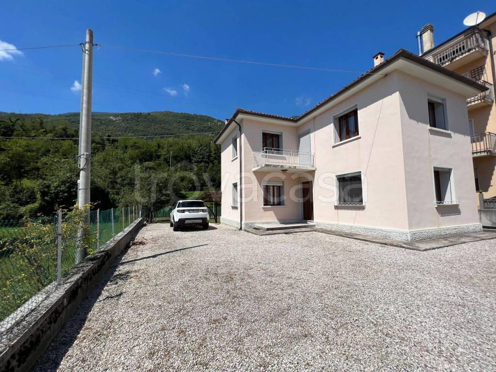 Villa in in vendita da privato a Vittorio Veneto via Savassa Bassa, 60