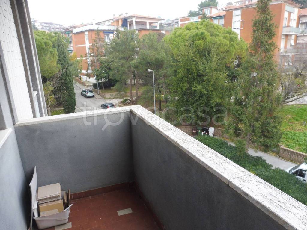 Appartamento in vendita ad Ancona via Marcello Marini