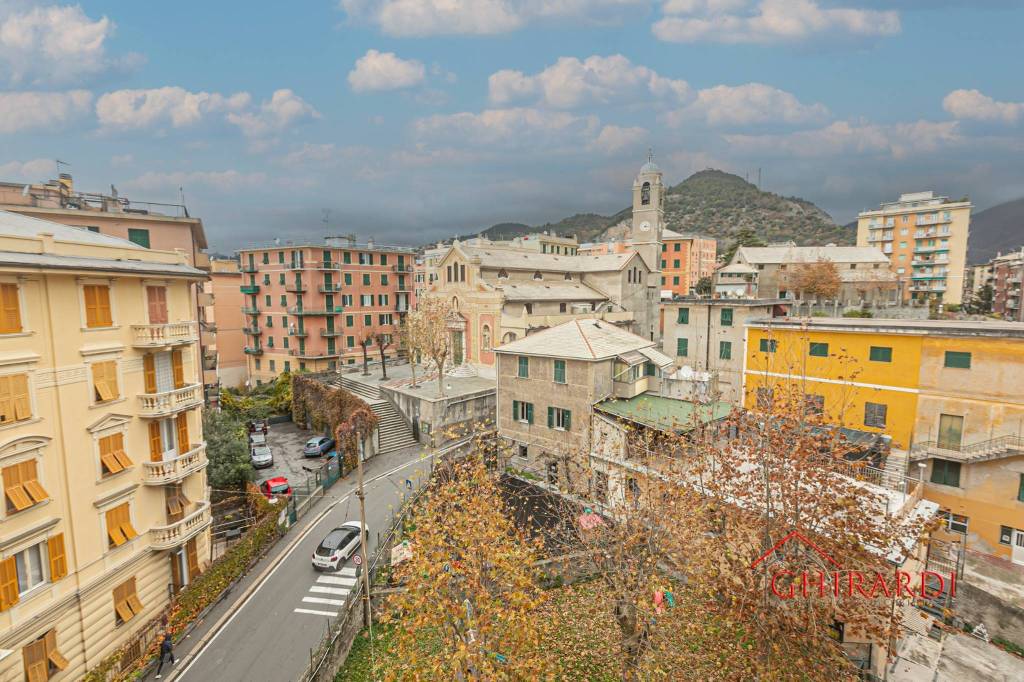 Appartamento in vendita a Genova via Francesco Ravaschio, 119