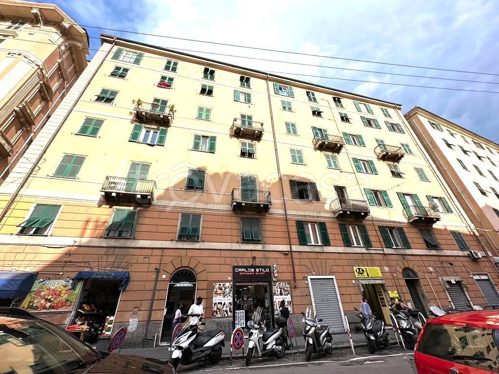 Appartamento in vendita a Genova via Walter Fillak, 11