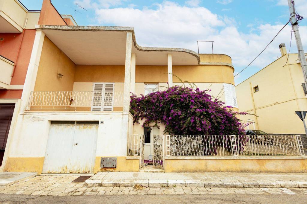 Villa in vendita a Sannicola via Collina, 20, 73017 Sannicola le, Italia