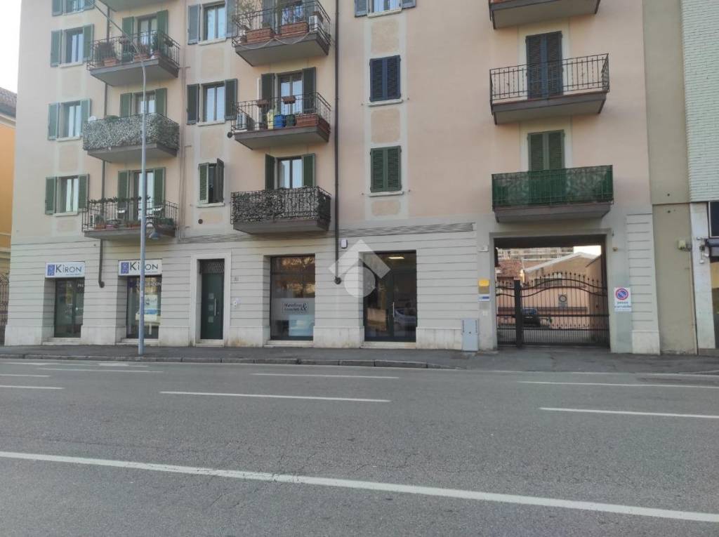 Ufficio in vendita a Brescia via pastrengo