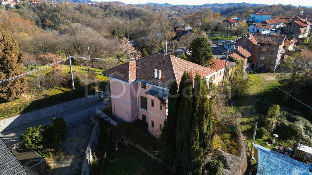 Villa in vendita a Valle San Nicolao frazione Ferrere, 13
