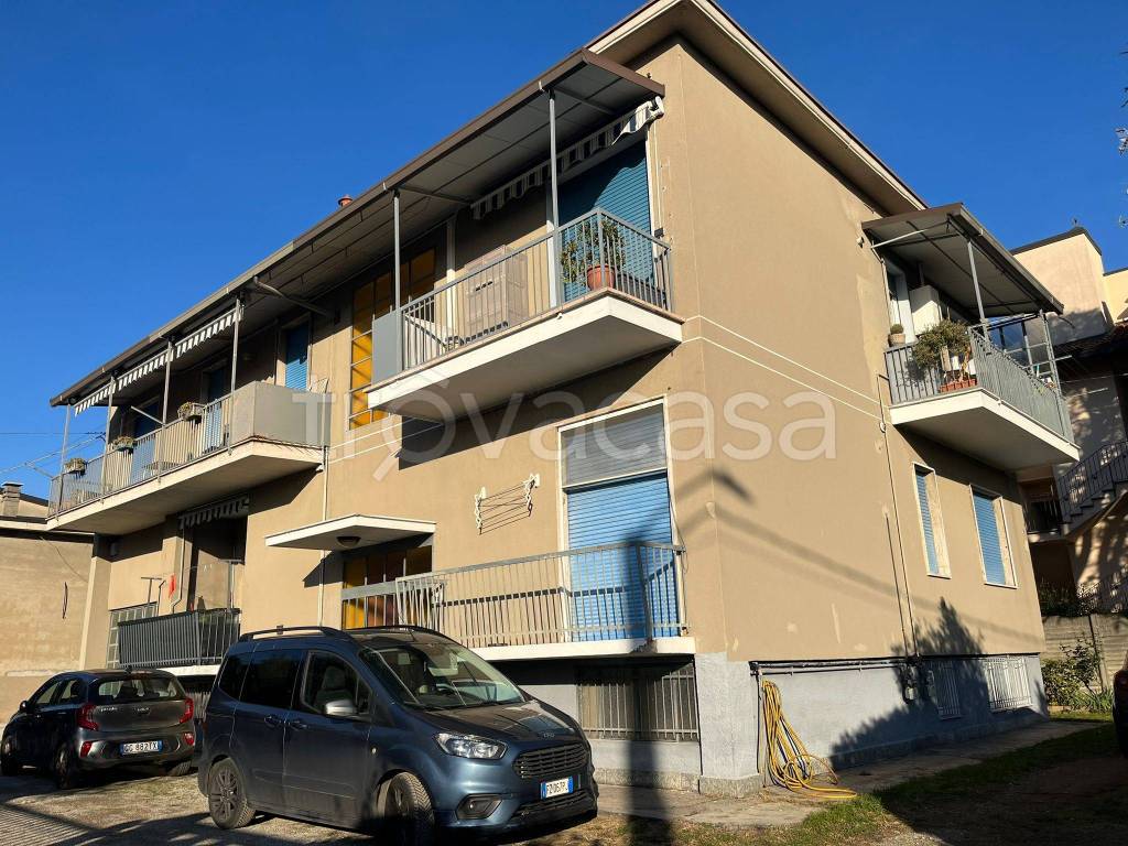 Appartamento in vendita a Biassono via Redipuglia, 5