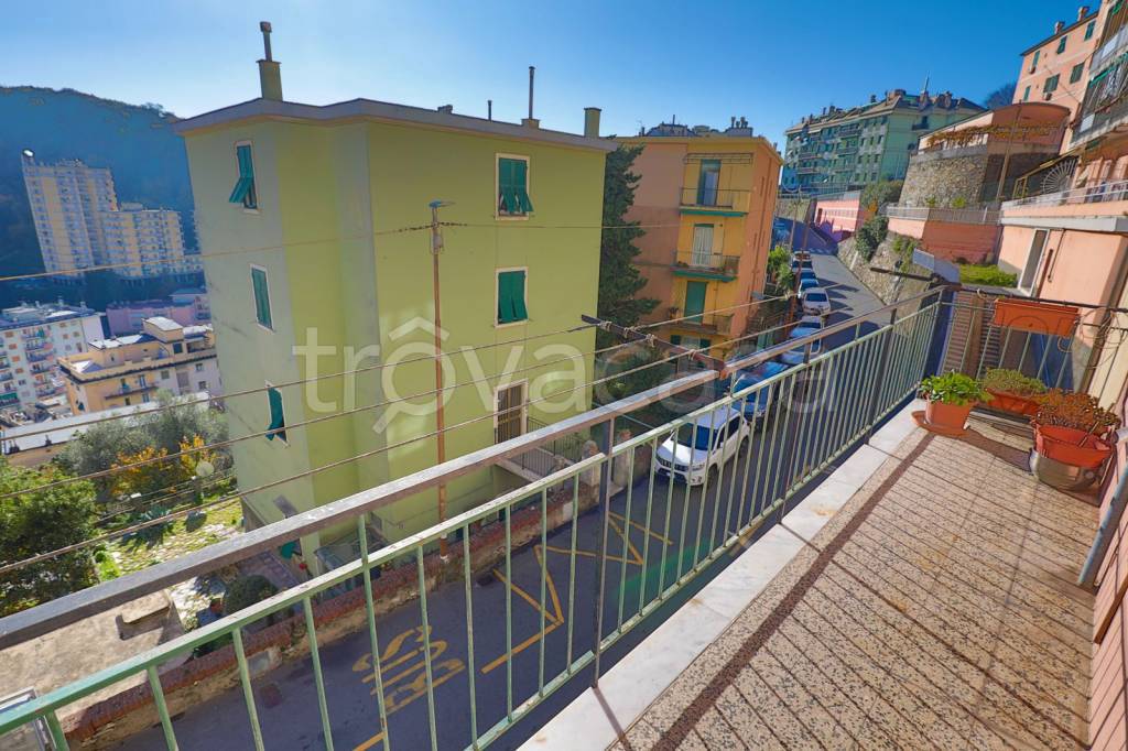 Appartamento in vendita a Genova via Susanna Fontanarossa, 59