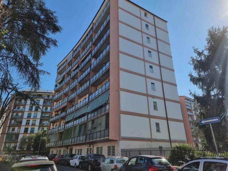 Appartamento in vendita a Roma via Monte Cervialto