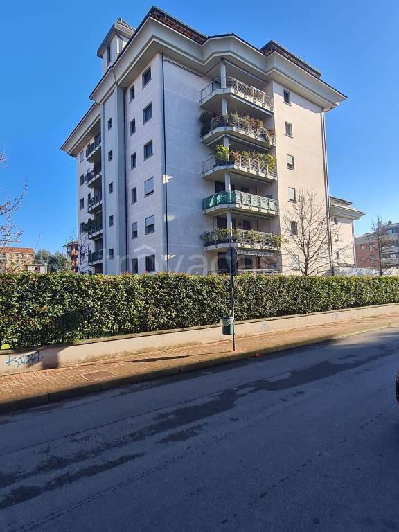 Appartamento in vendita a Buccinasco via Don Giovanni Minzoni, 28