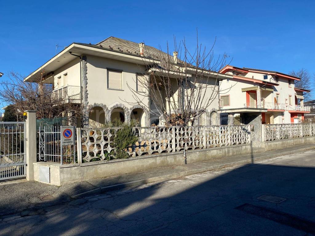 Villa in vendita a Savigliano via Antonio Gramsci, 11