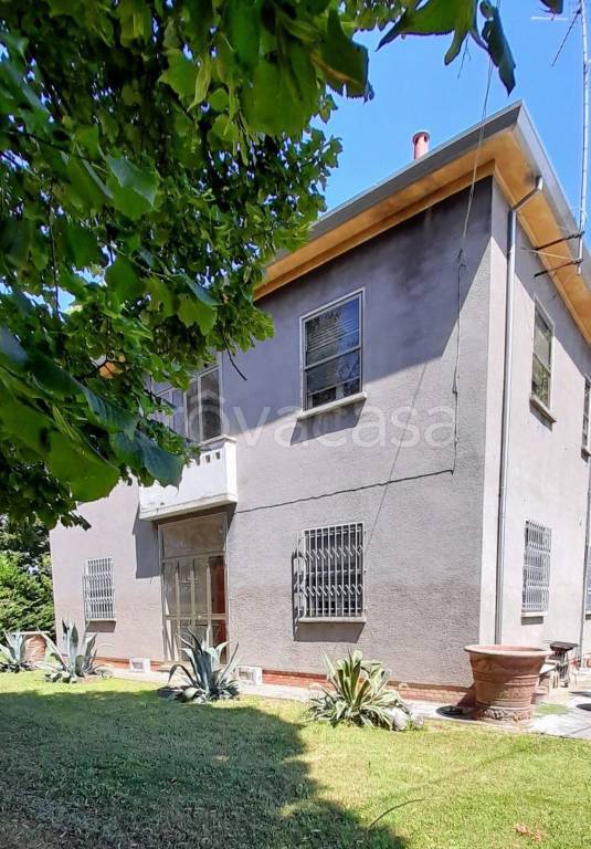 Villa in vendita a Lugo