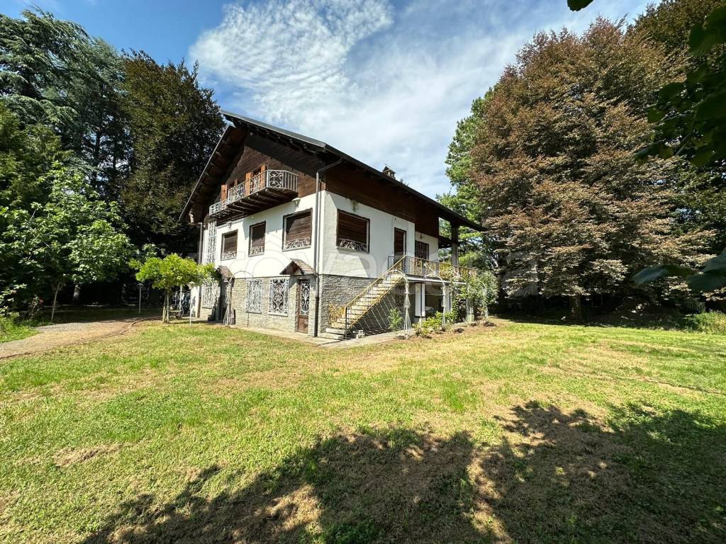 Villa Bifamiliare in vendita a Sant'Antonino di Susa via Codrei, 6
