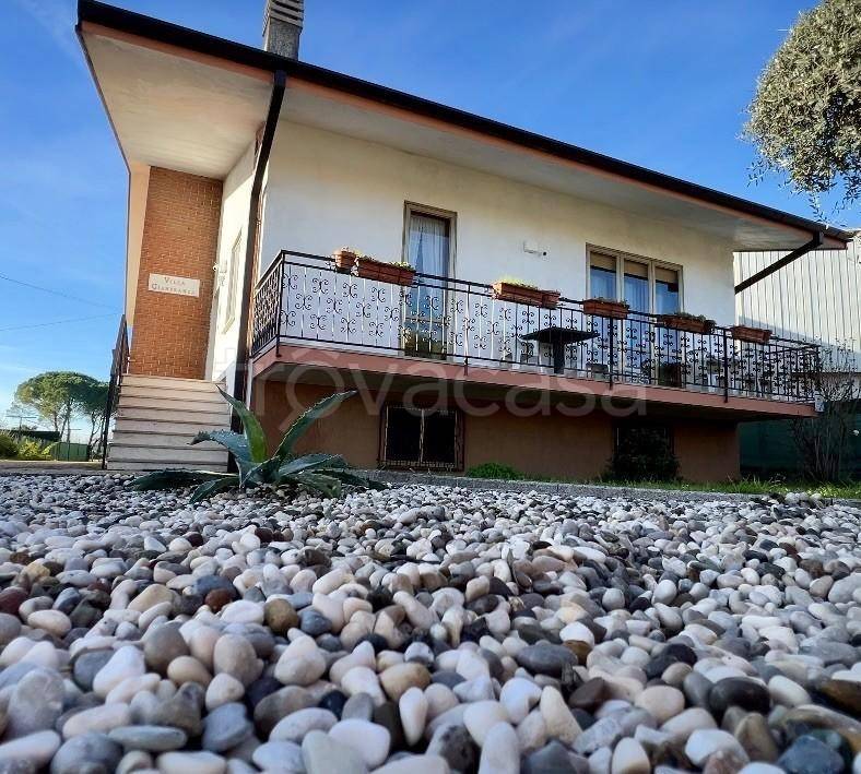 Villa in in vendita da privato a Corno di Rosazzo via 25 Aprile, 26
