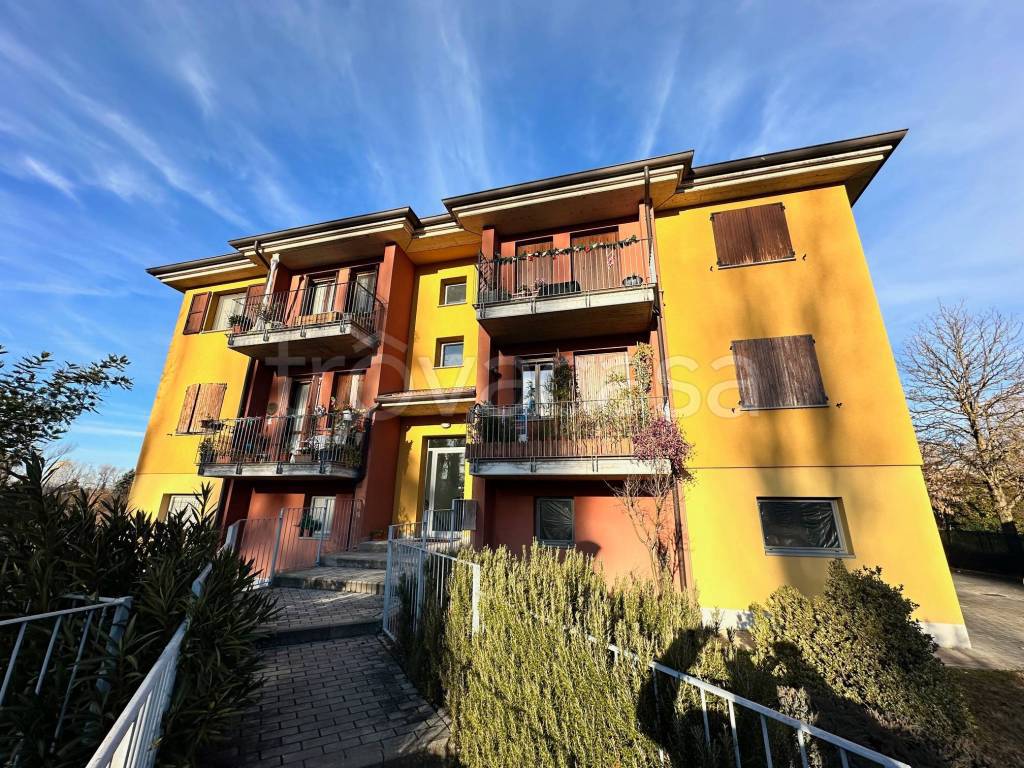 Appartamento in vendita a Lesignano de' Bagni via della Bassa, 53