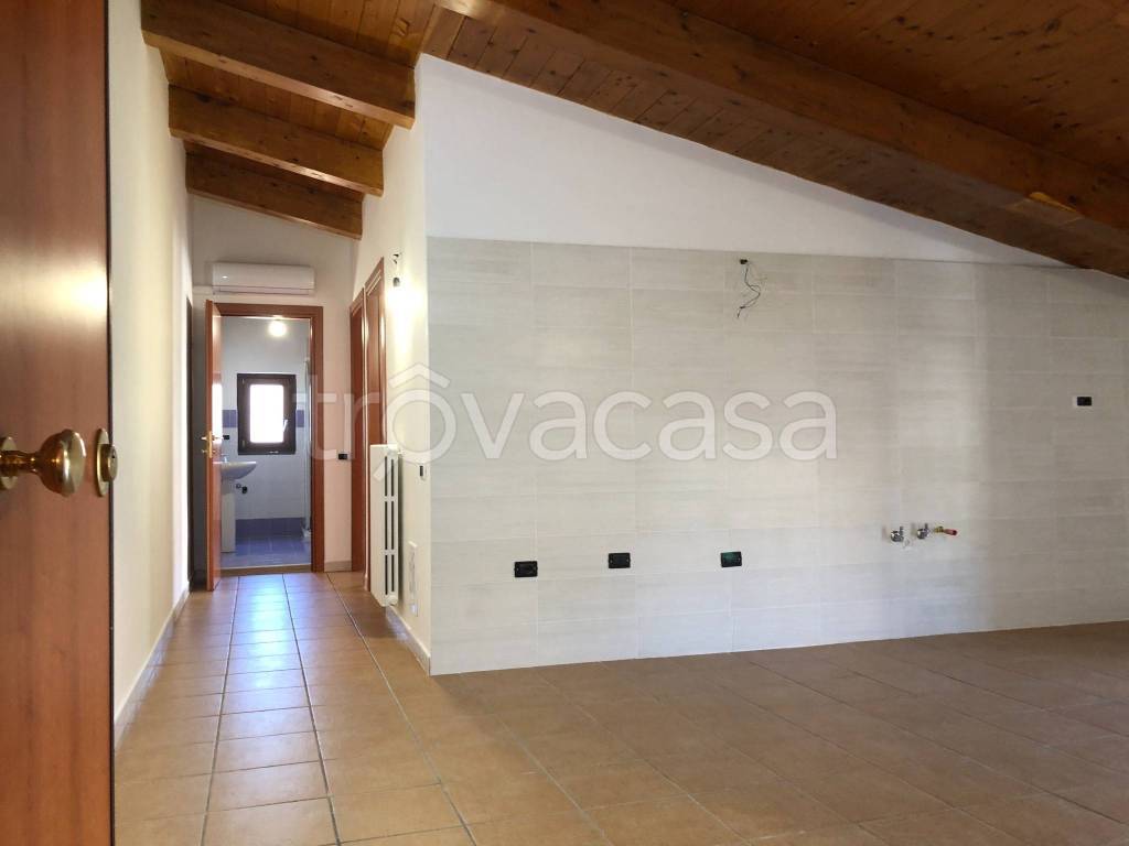 Appartamento in vendita a Giffoni Valle Piana via Parroco Angelo Russomando