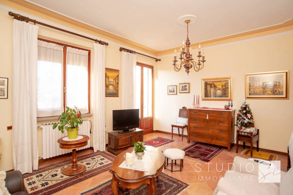 Villa Bifamiliare in vendita a Pistoia via Pio X