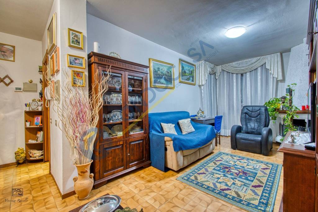 Appartamento in vendita a Senago via Nicola Sacco e Bartolomeo Vanzetti, 2