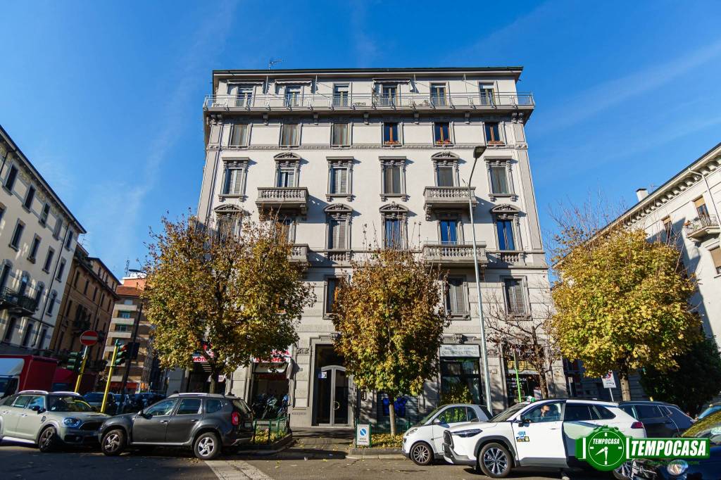 Ufficio in vendita a Milano via Gerolamo Tiraboschi, 1