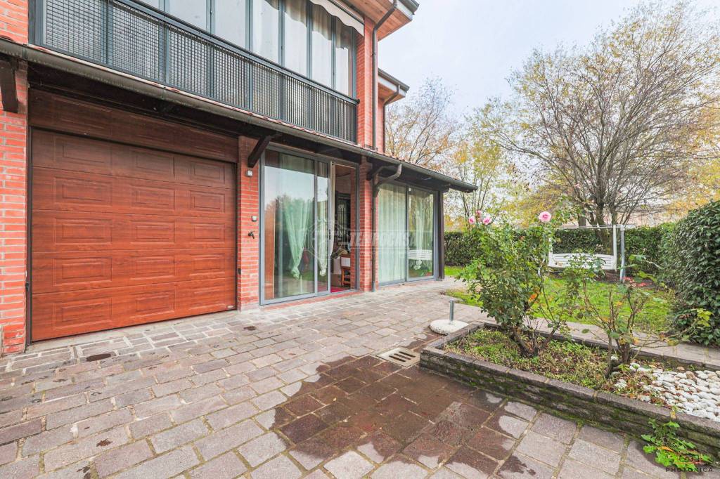 Villa a Schiera in vendita a Budrio via Loup