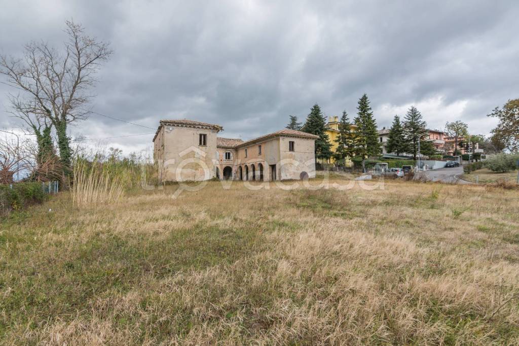 Villa in vendita a Monteciccardo via della Quercia, 2