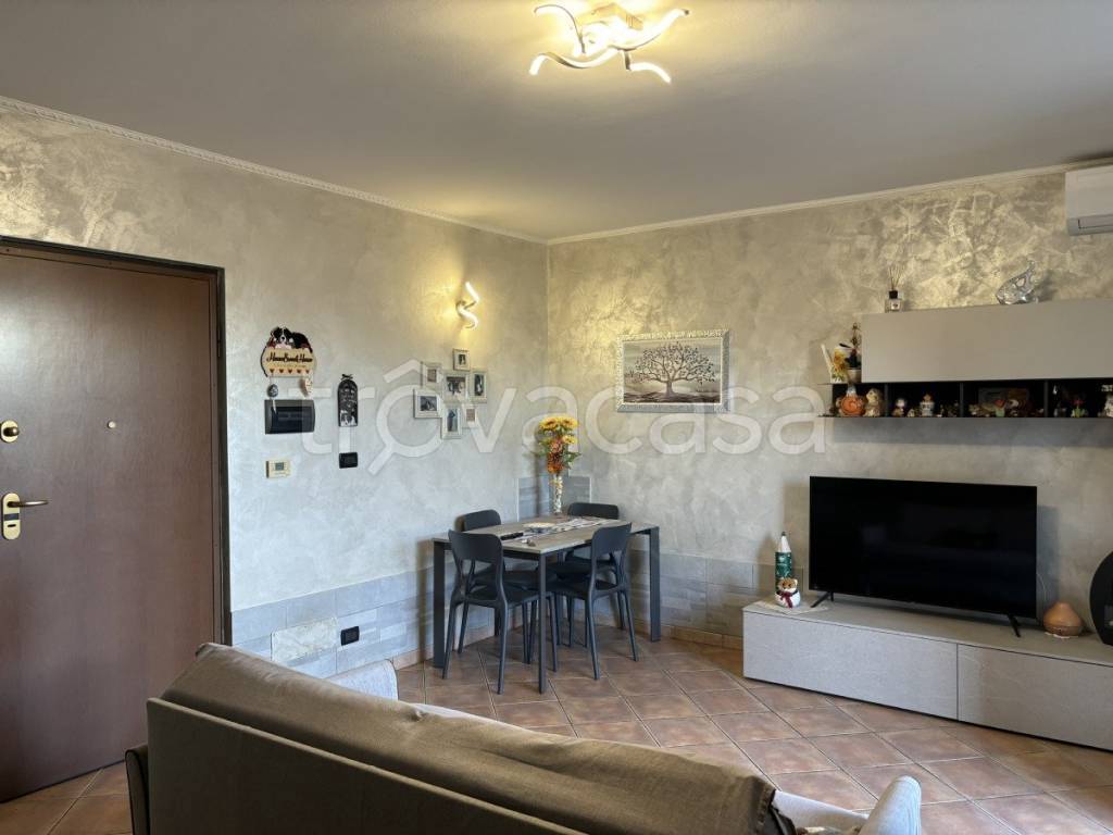 Appartamento in vendita a Foglizzo via Elena di Montenegro, 36