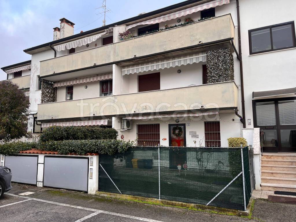 Appartamento in vendita a Ferrara via Ca' Nove