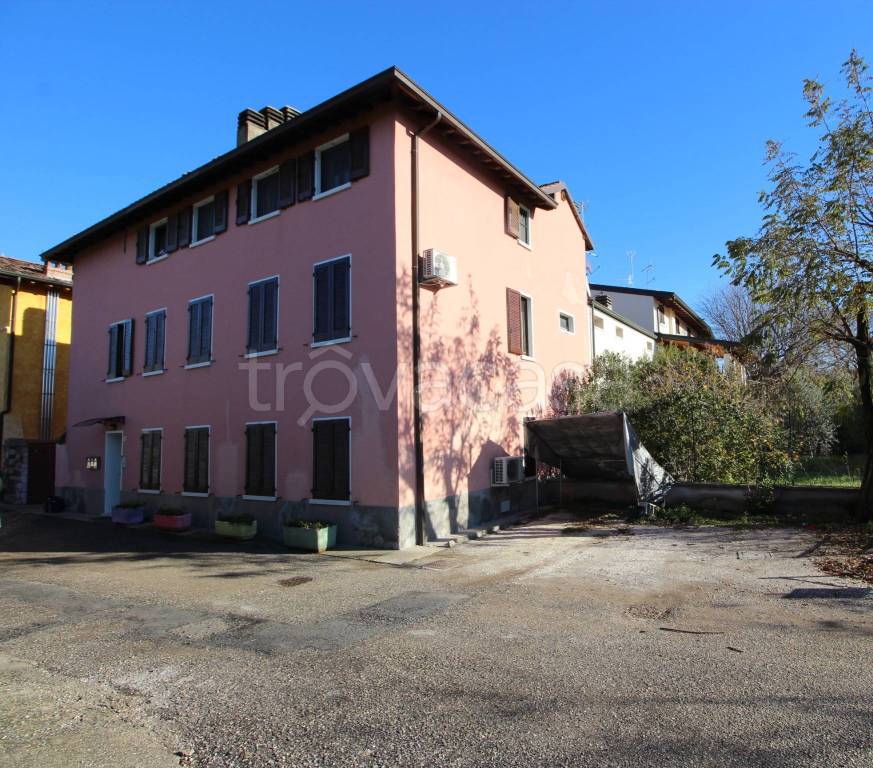 Appartamento in vendita a Desenzano del Garda via Colombare di Castiglione, 20