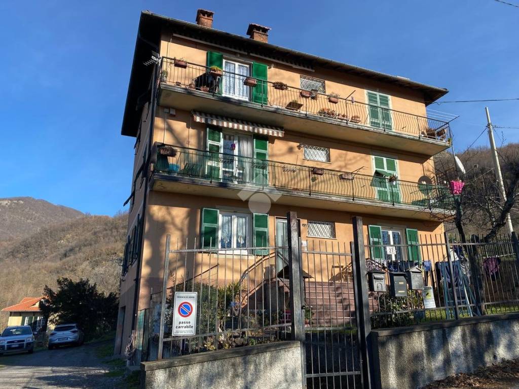 Appartamento in vendita a Casella via Vaccarezza, 27