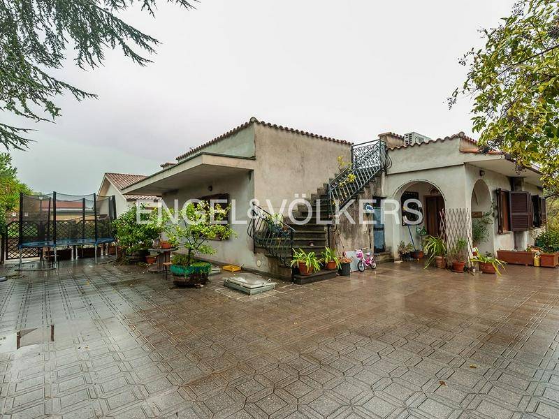 Villa in vendita ad Albano Laziale via Prelatura