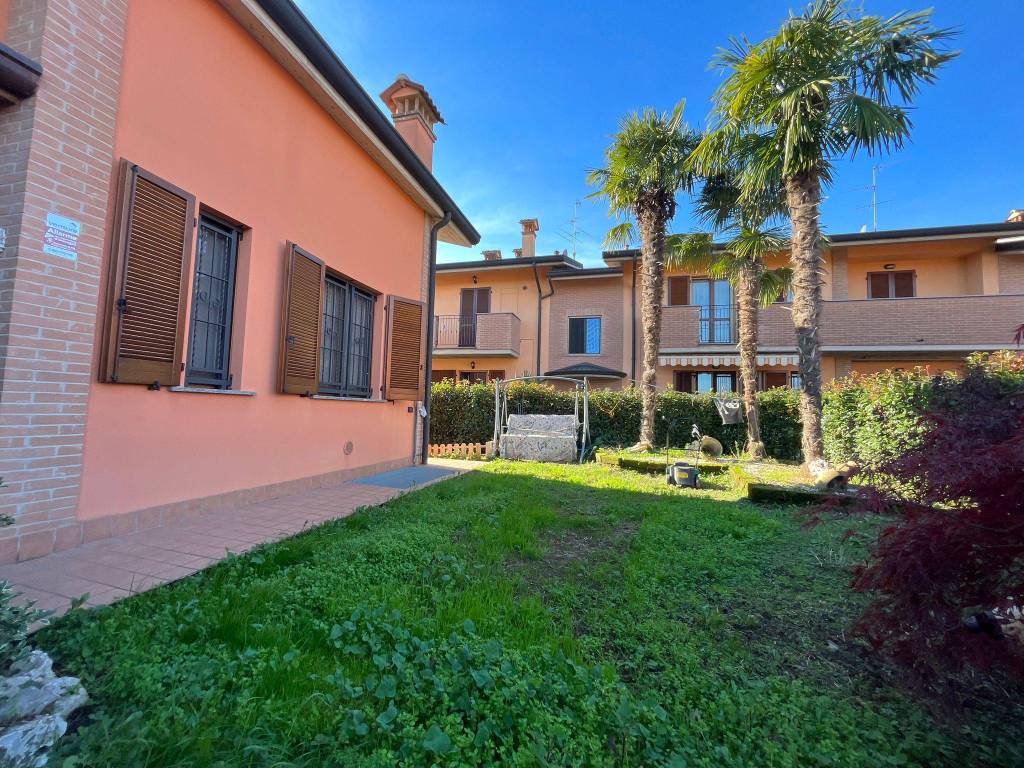 Villa in vendita a Cervignano d'Adda vicolo Lodi 32/d