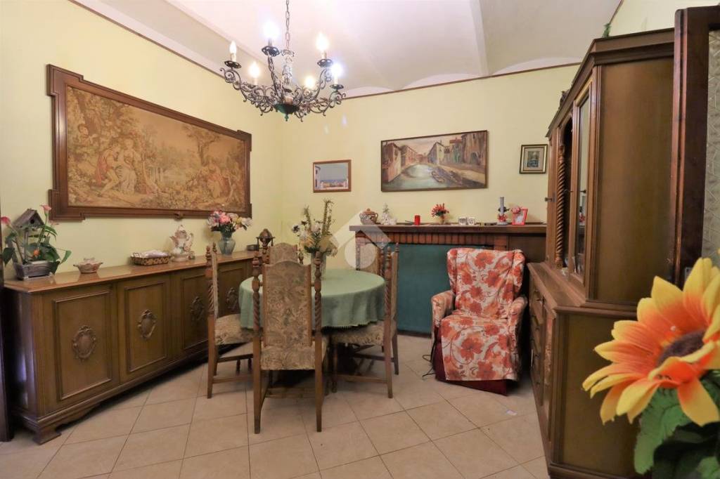 Casa Indipendente in vendita a Terni via colli di valenza